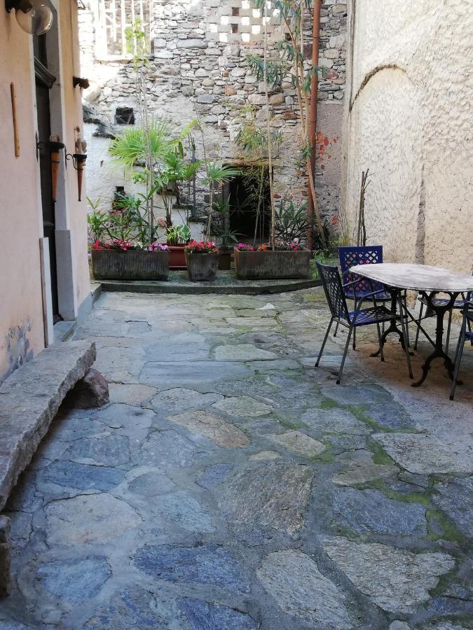 Apartament Giardino Porto Valtravaglia Zewnętrze zdjęcie