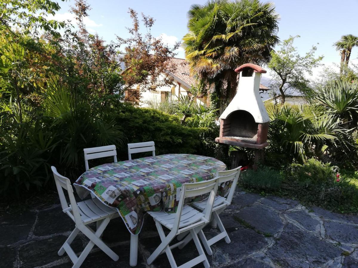 Apartament Giardino Porto Valtravaglia Zewnętrze zdjęcie